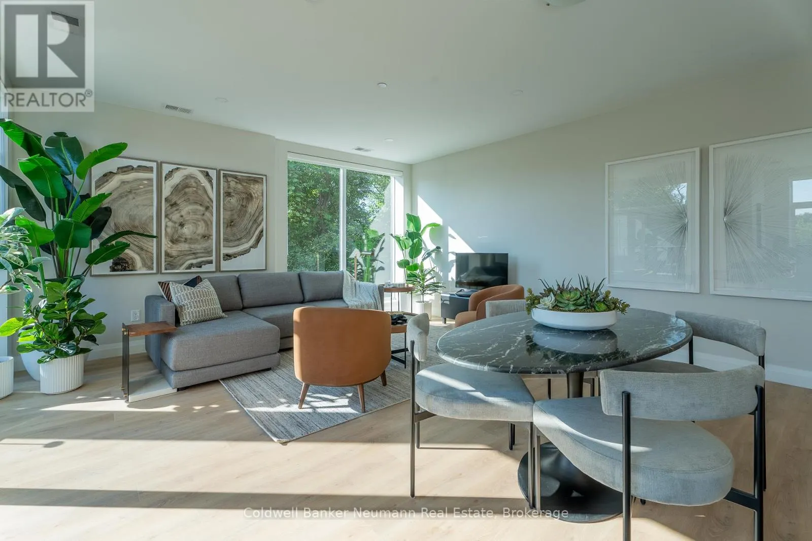 216 - 1882 GORDON STREET, #216