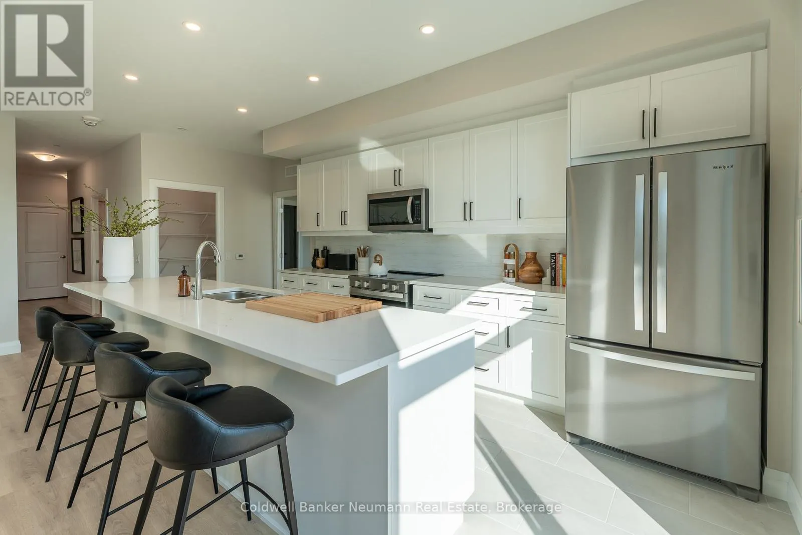 216 - 1882 GORDON STREET, #216