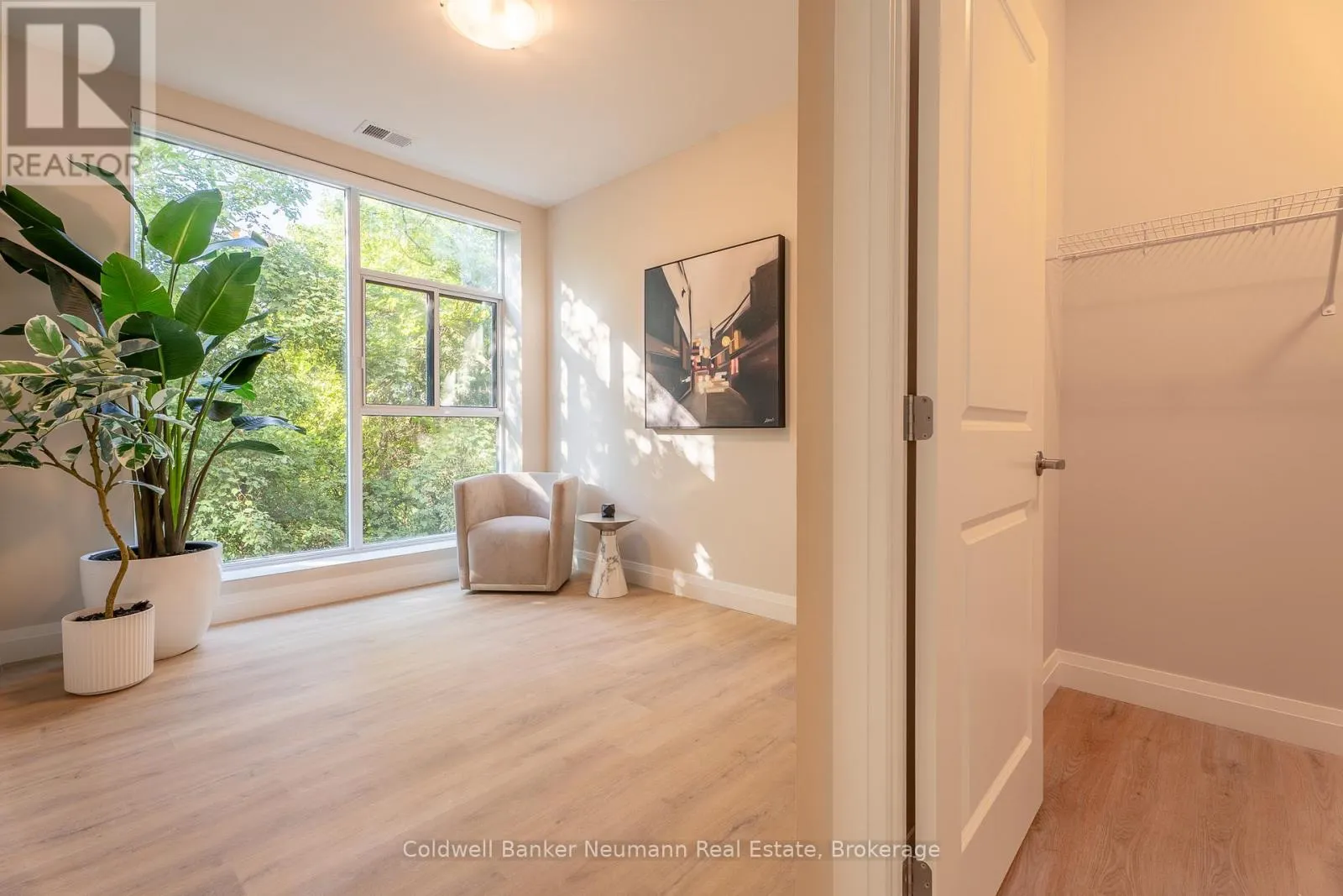 216 - 1882 GORDON STREET, #216