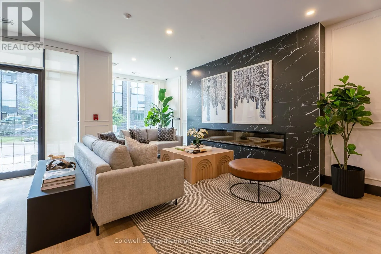 216 - 1882 GORDON STREET, #216