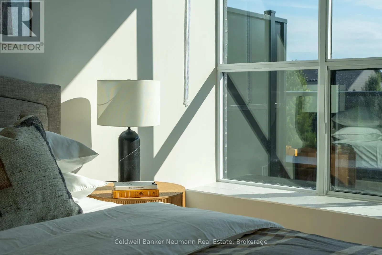 216 - 1882 GORDON STREET, #216