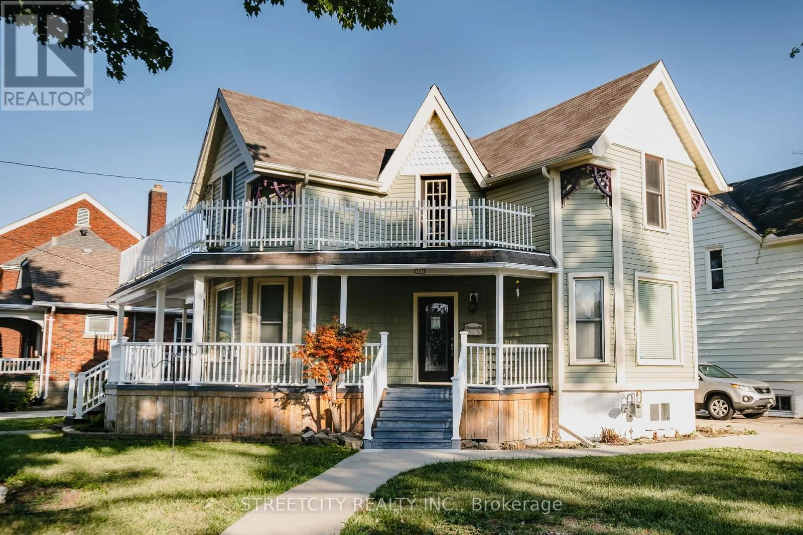 242 EMMA STREET