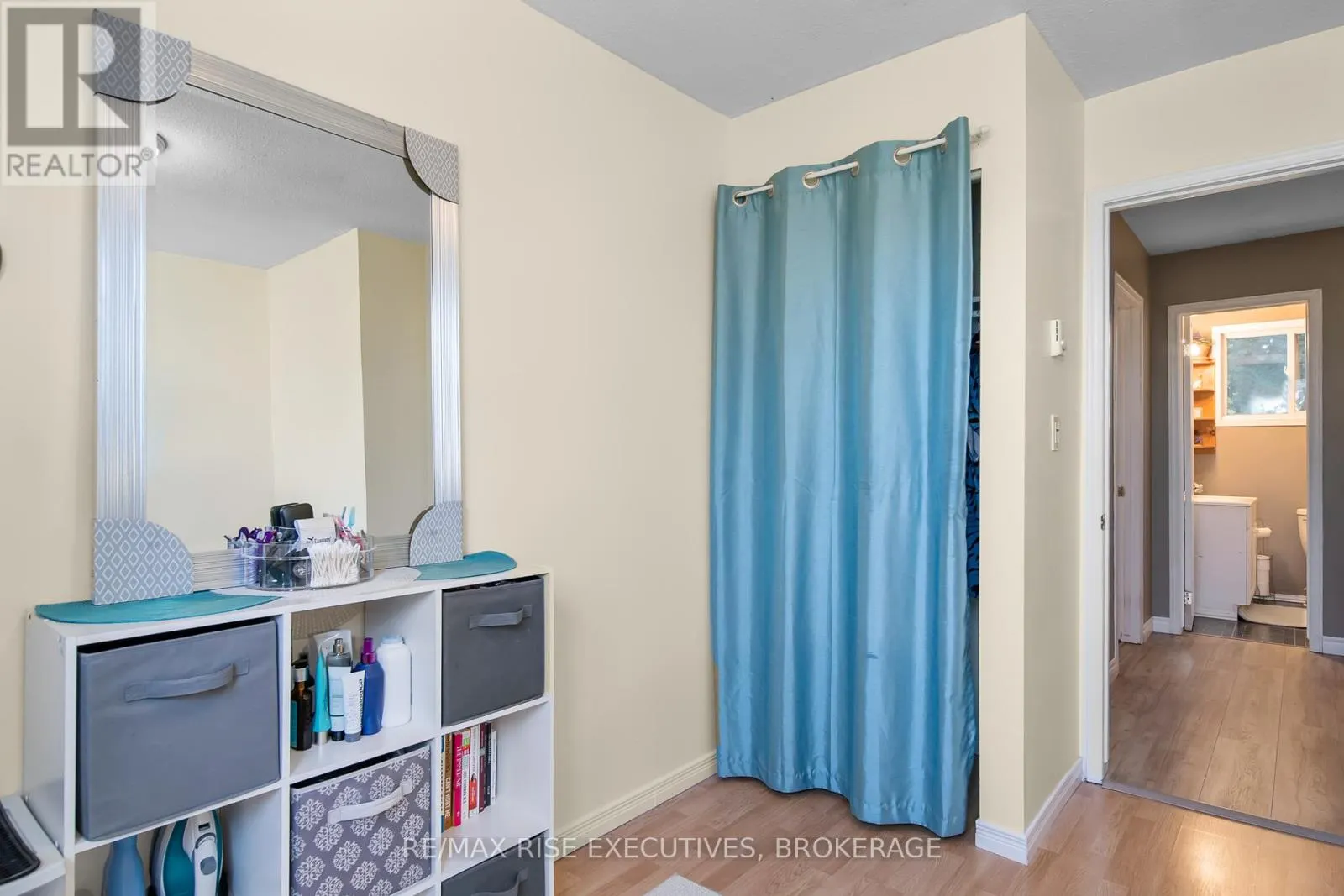 25 ROSEMUND PLACE