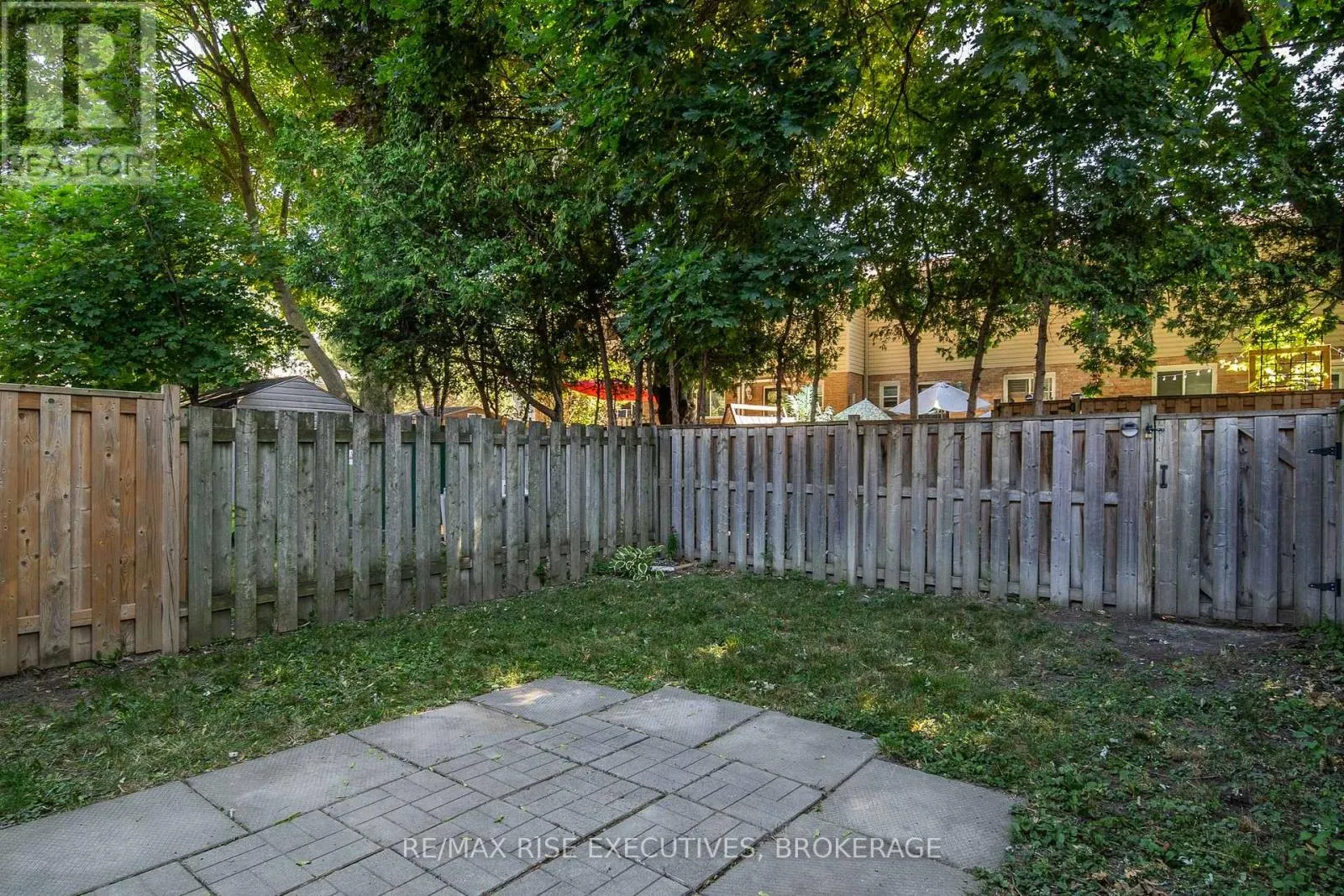 25 ROSEMUND PLACE