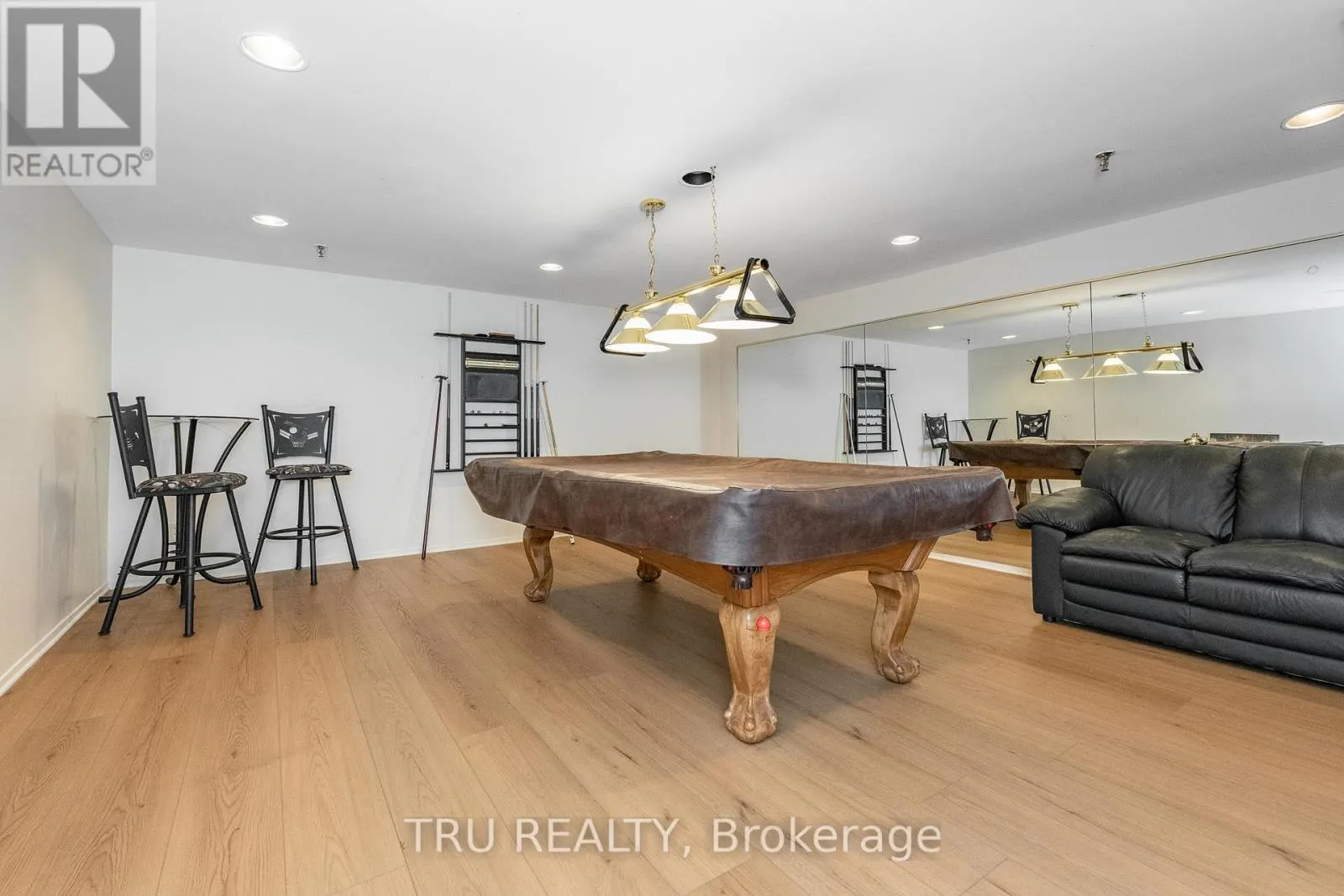603 - 2871 RICHMOND ROAD