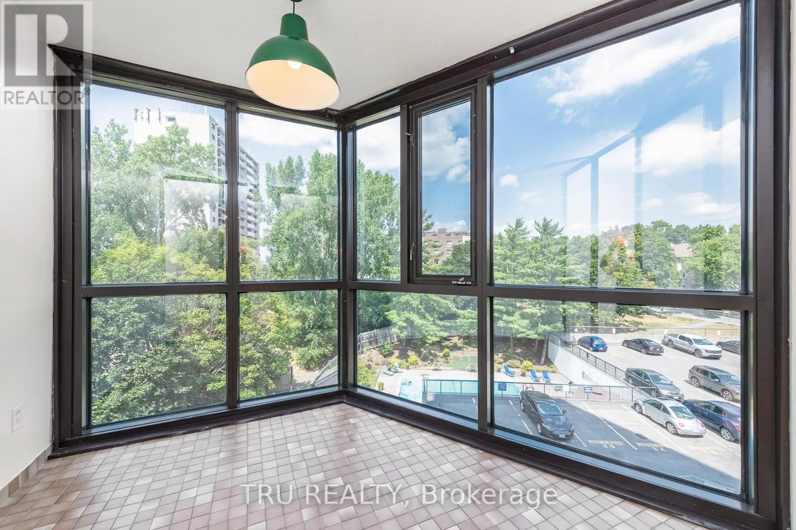 603 - 2871 RICHMOND ROAD