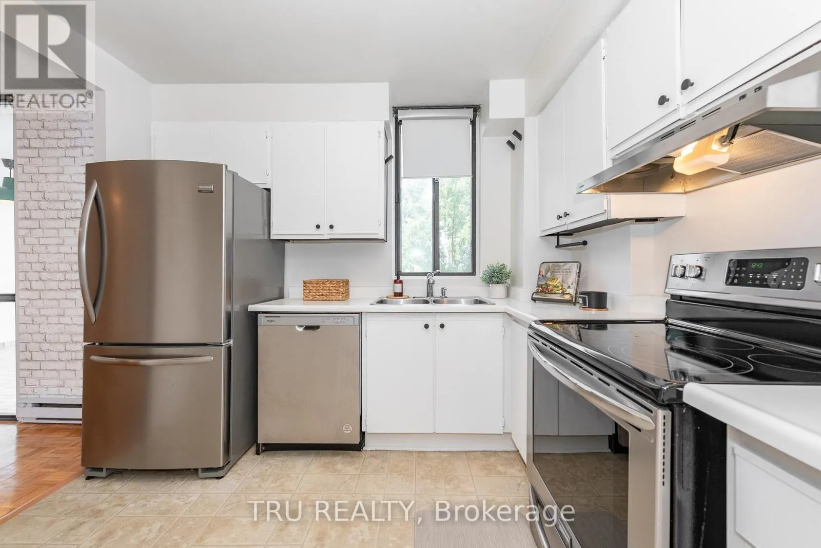 603 - 2871 RICHMOND ROAD