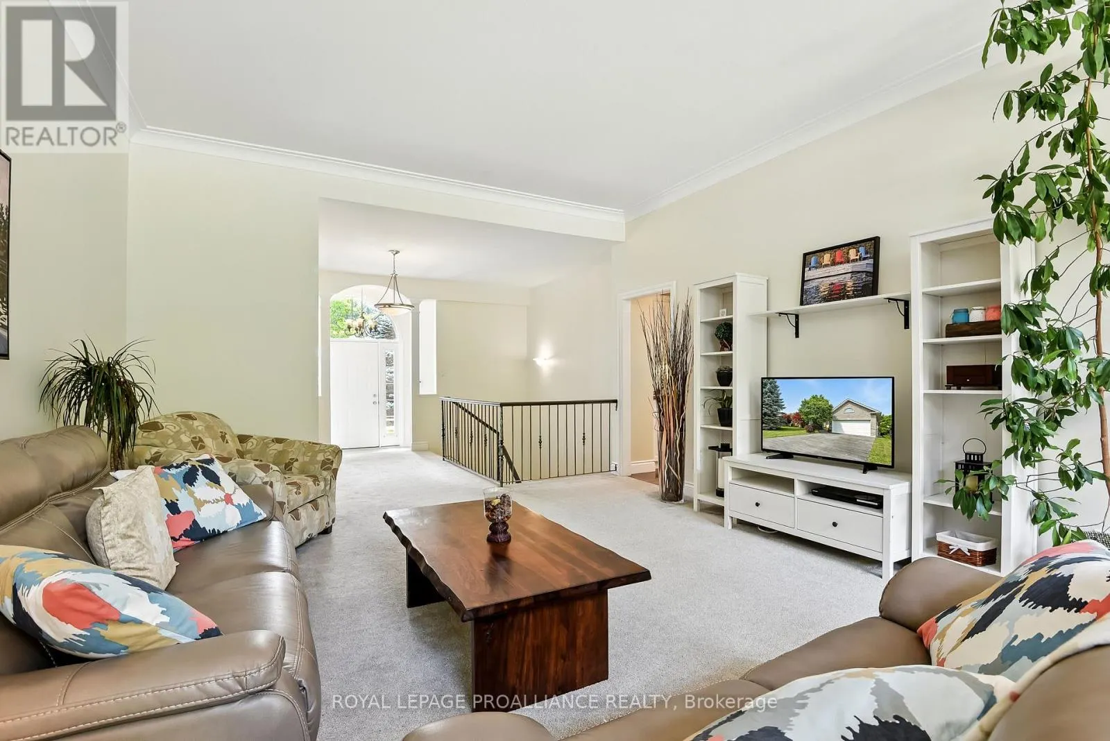 11 MILL POND COURT