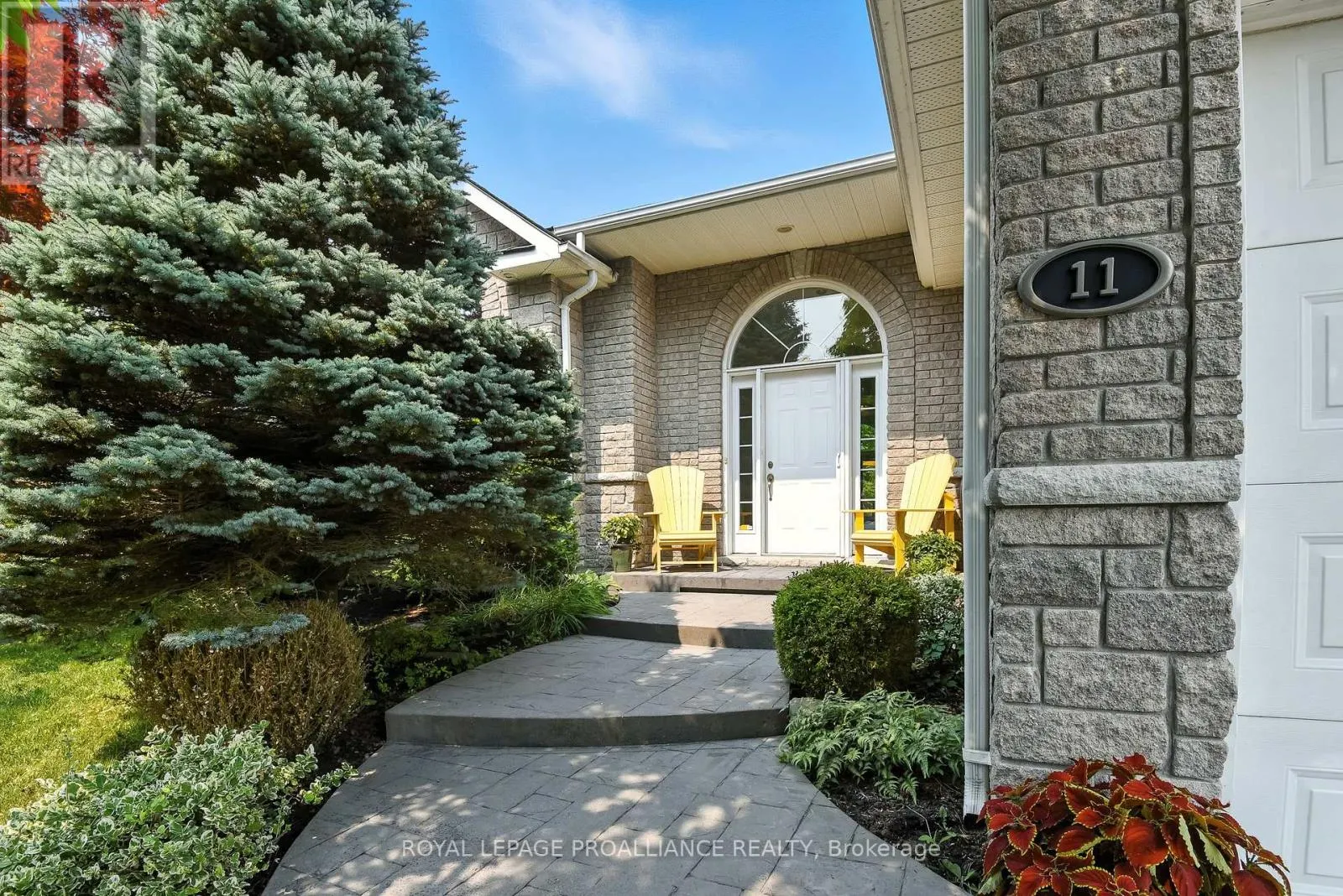 11 MILL POND COURT
