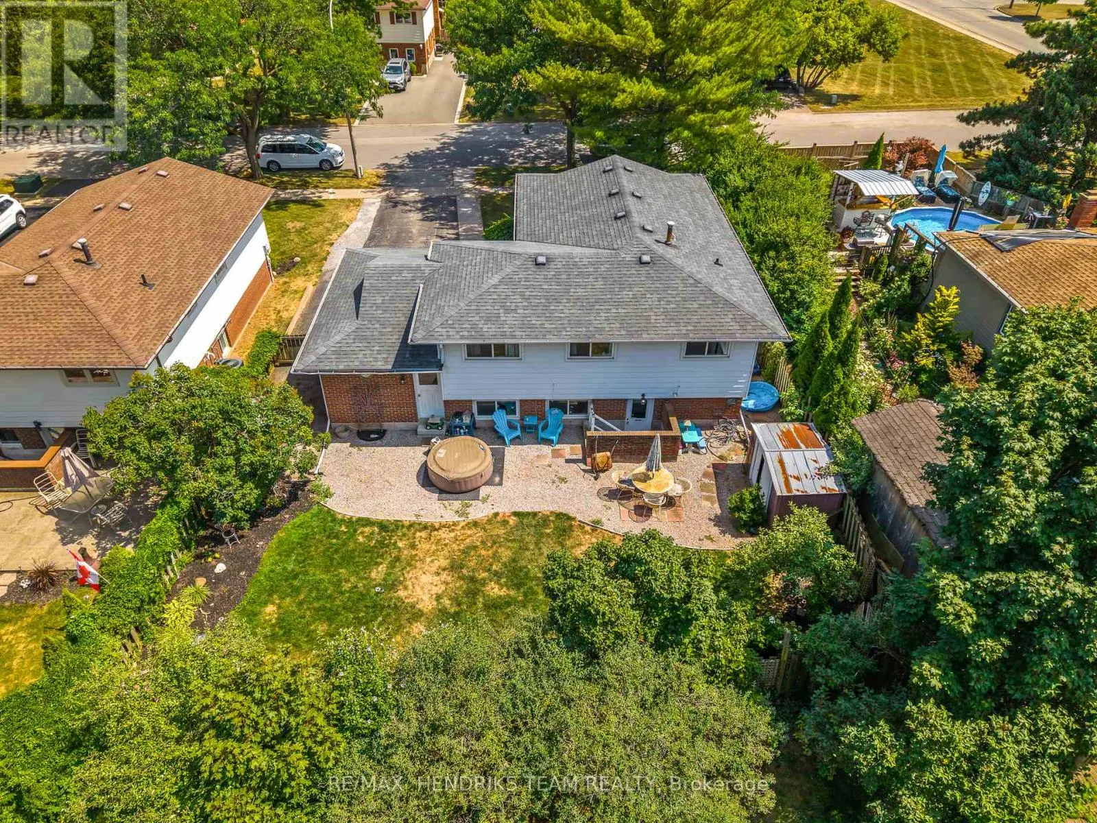 5 WHITTAKER AVENUE