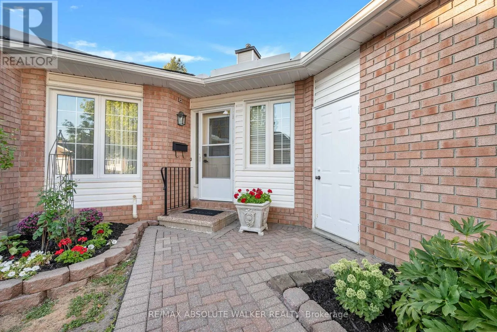 20 - 40 GRAND HARBOUR COURT