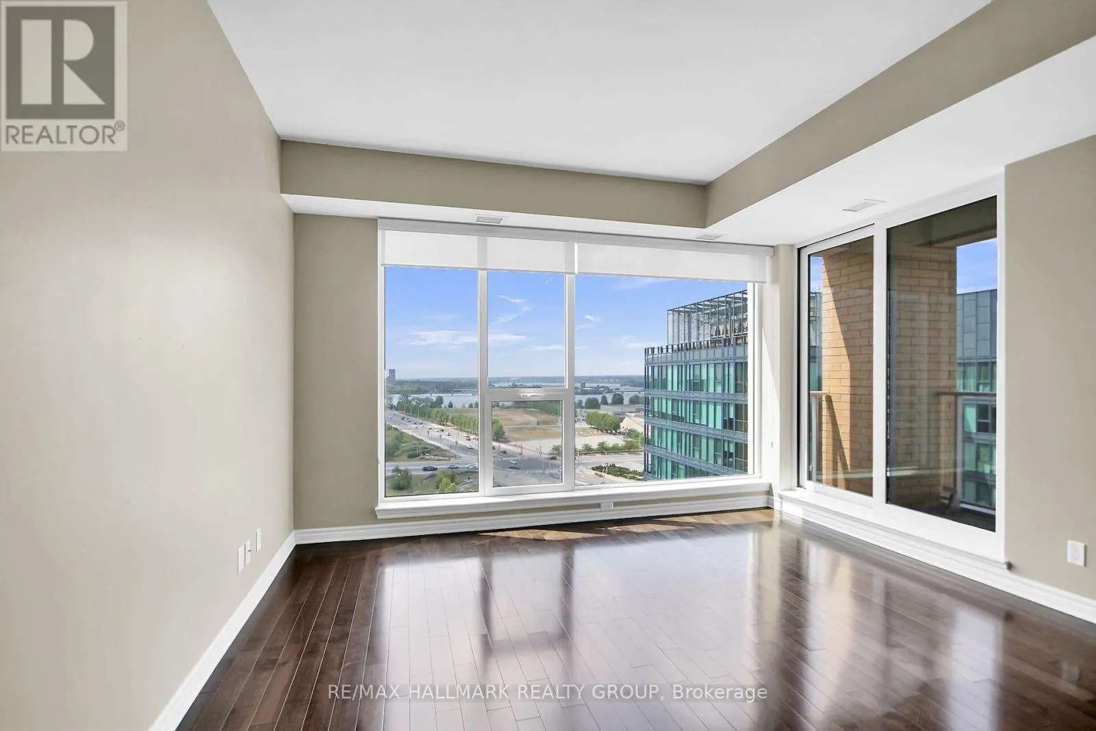 PH1306 - 250 LETT STREET
