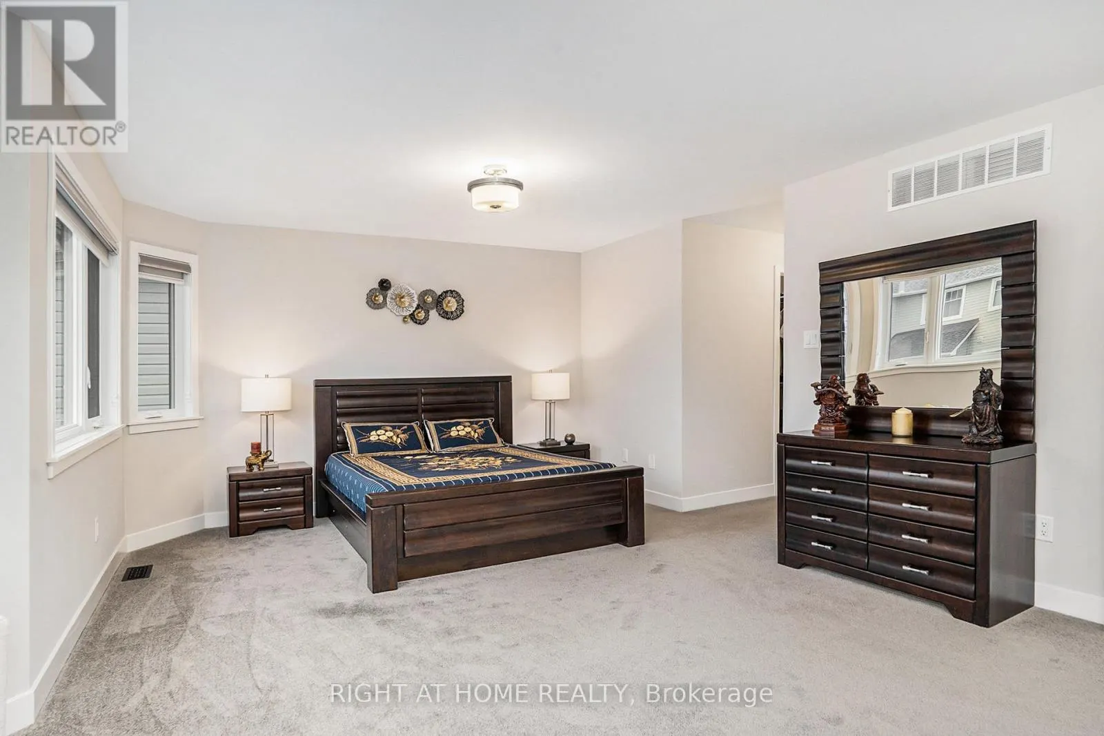 203 OSTERLEY WAY