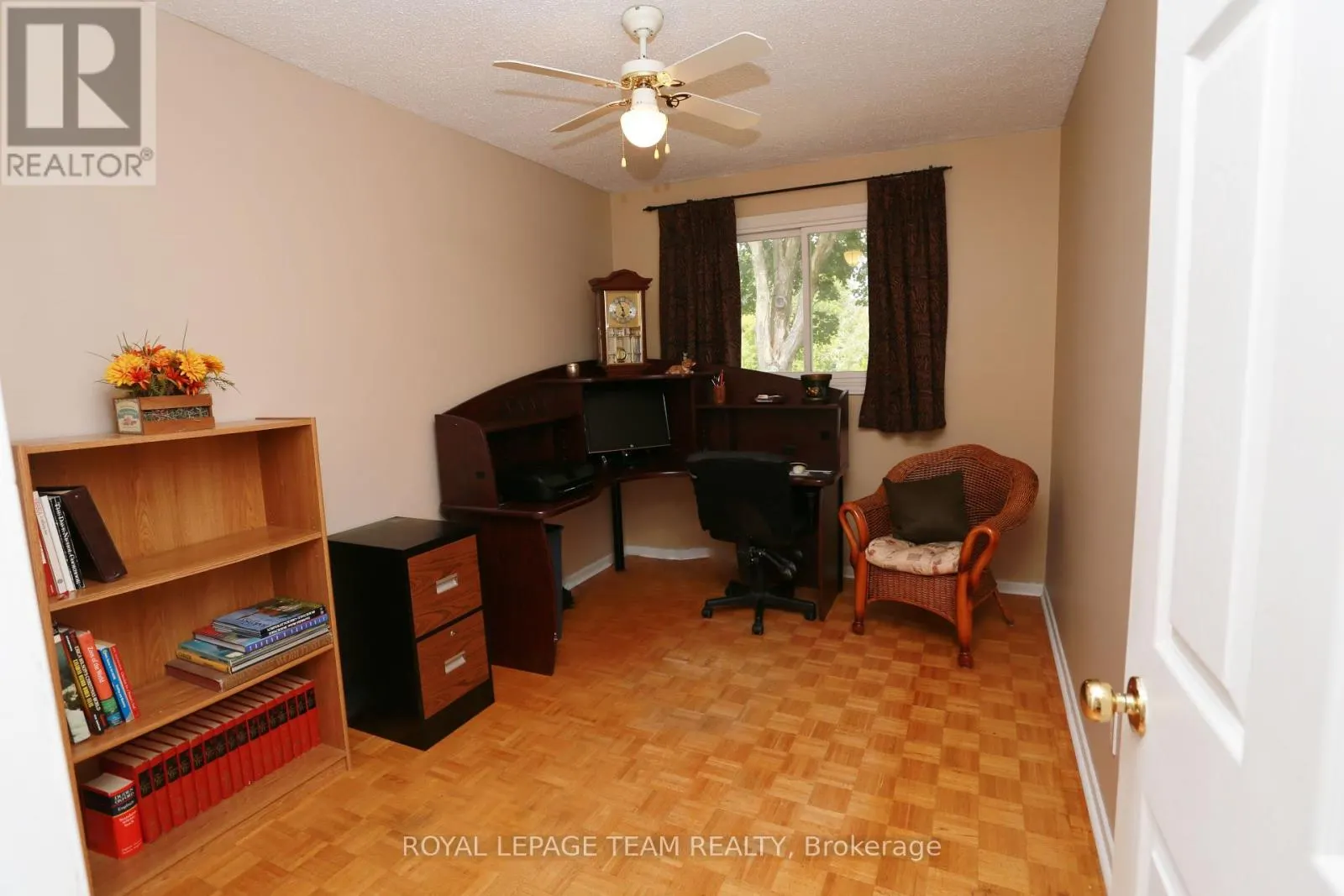 82 MAITLAND STREET S