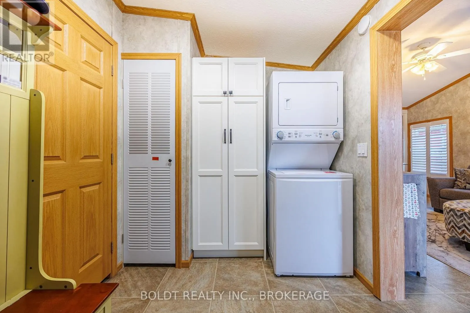 101 - 3033 TOWNLINE ROAD, #101