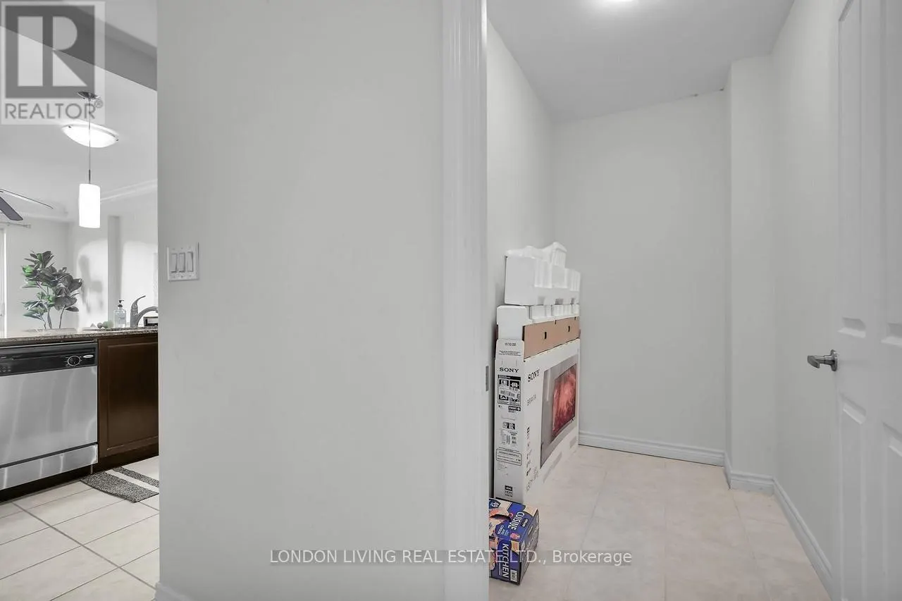 1405 - 1030 CORONATION DRIVE, #1405