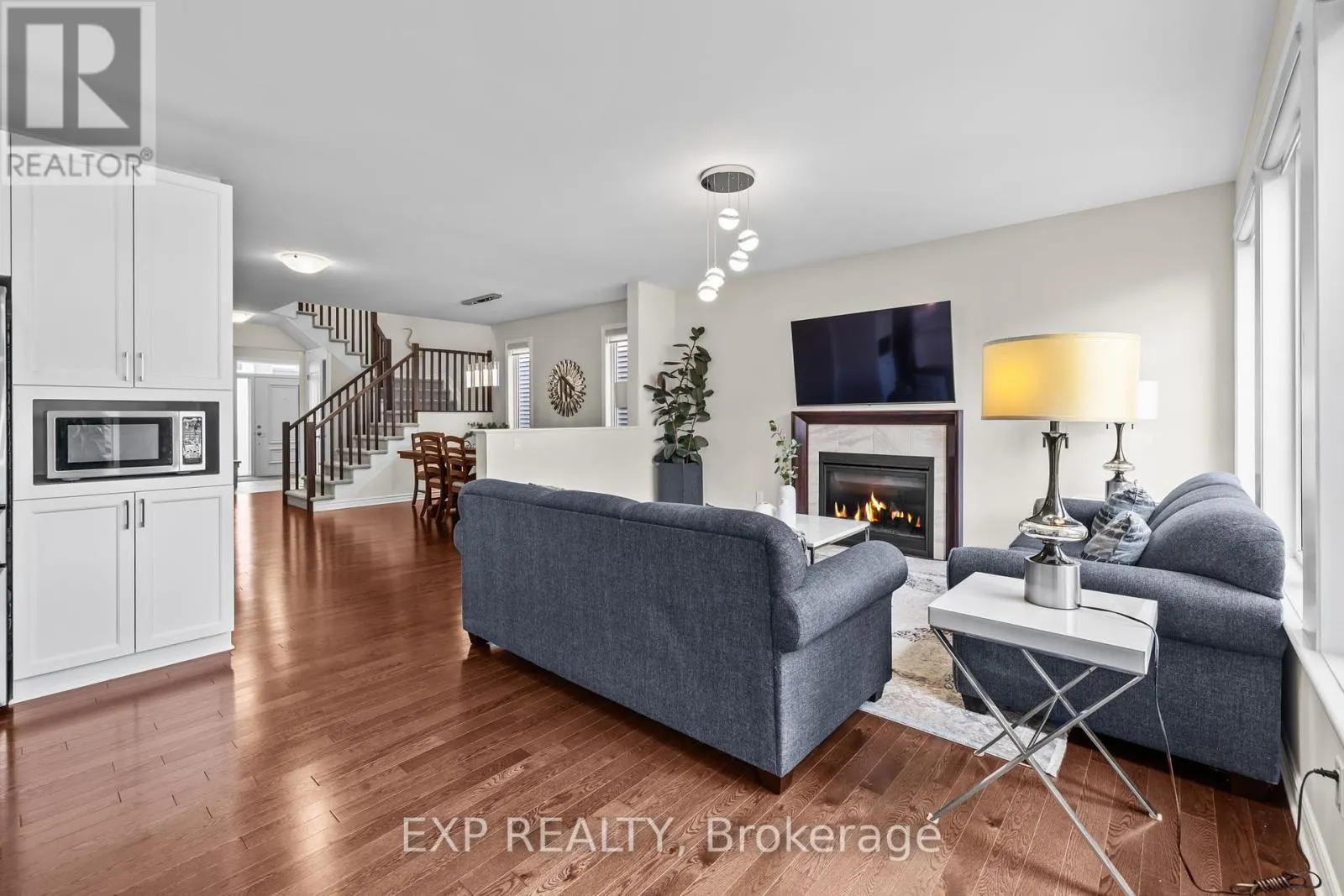 593 VIVERA PLACE