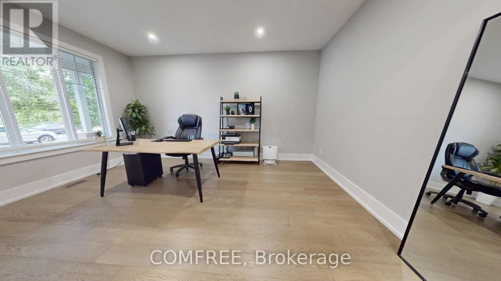 70 SIROCCO CRESCENT