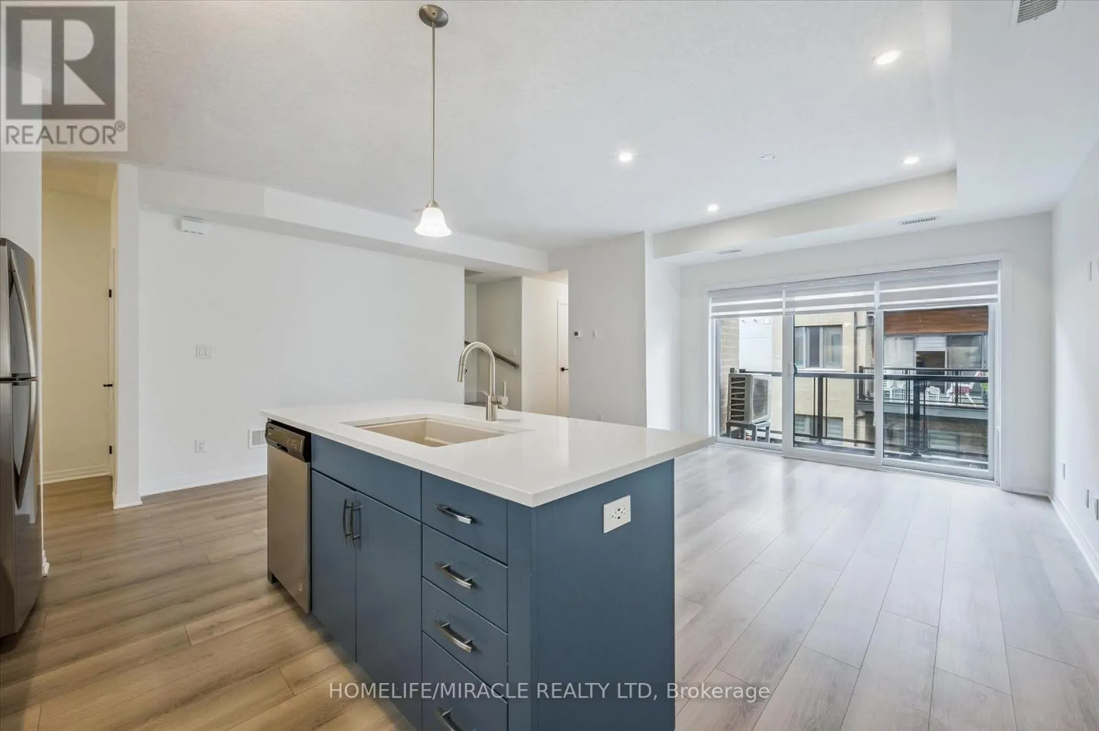 G-108 - 25 ISHERWOOD AVENUE