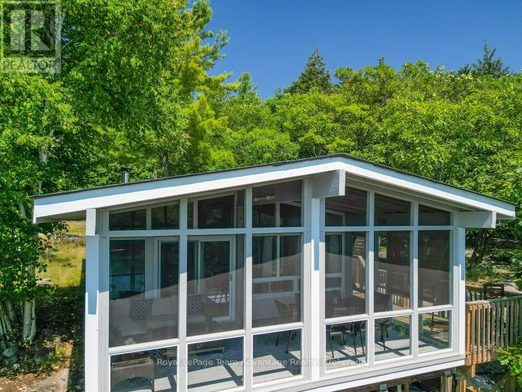 30 ROCKCLIFFE DRIVE N