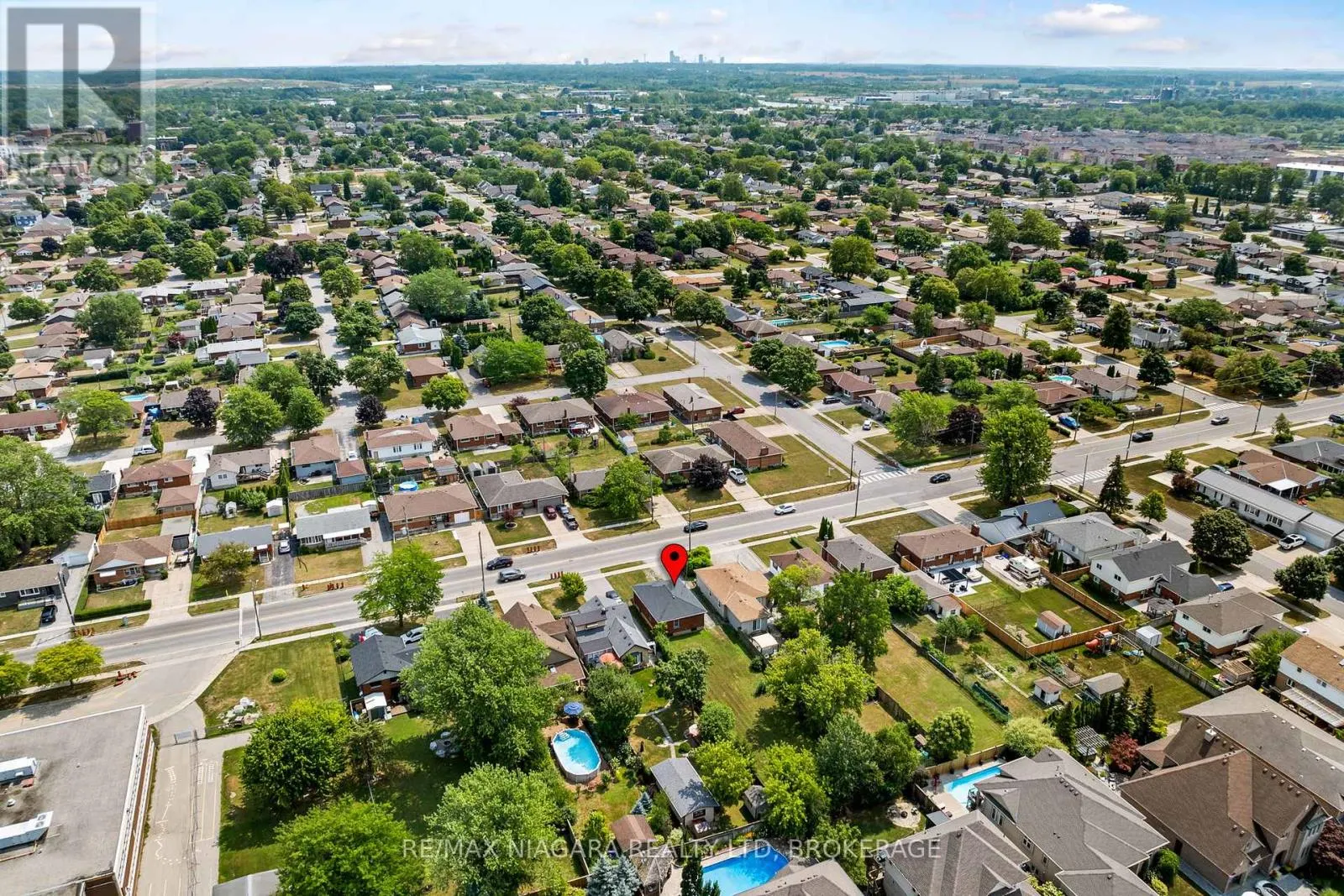 53 COLLIER ROAD S