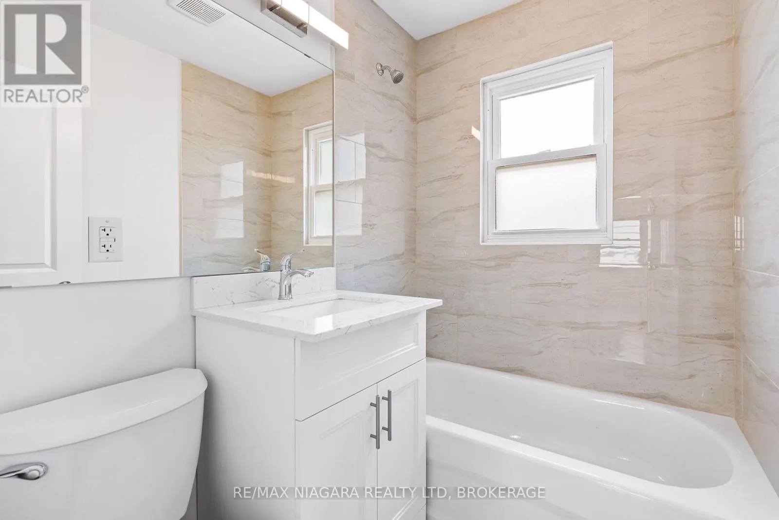 53 COLLIER ROAD S