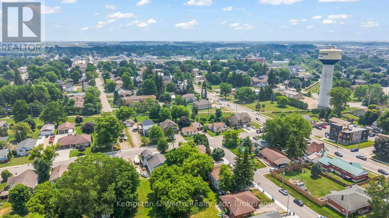 721 JOHN STREET W