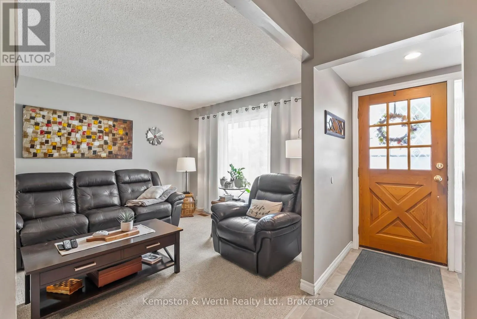 721 JOHN STREET W