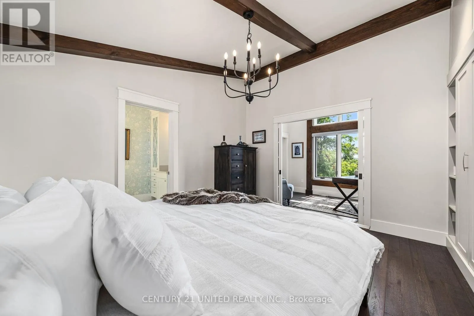 72 DARLING DRIVE