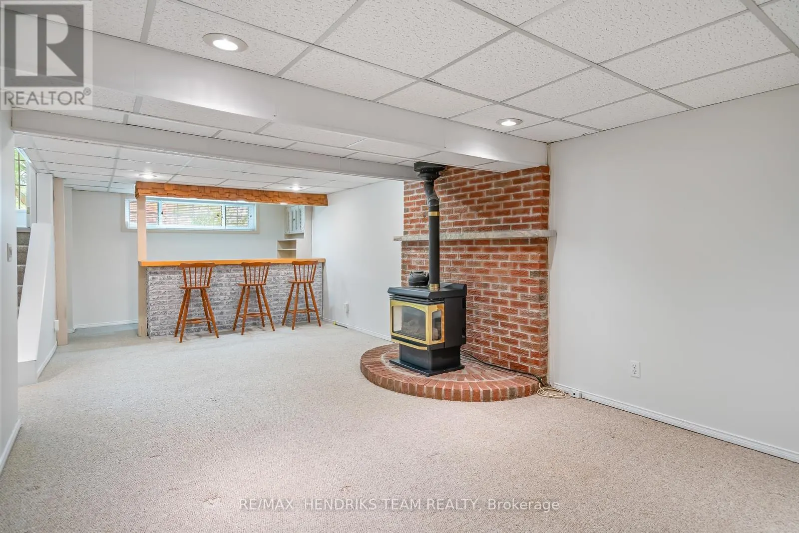 55 LEASIDE DRIVE