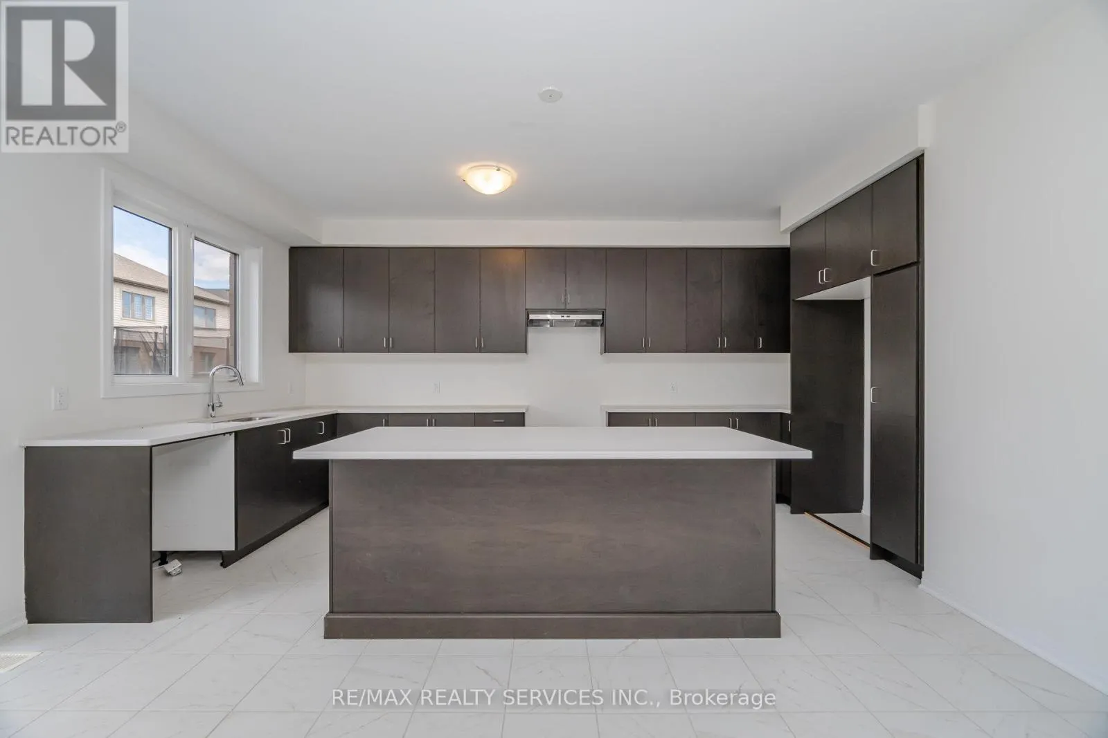 66 PRINCE PHILIP BOULEVARD
