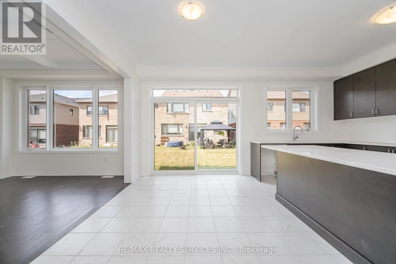 66 PRINCE PHILIP BOULEVARD