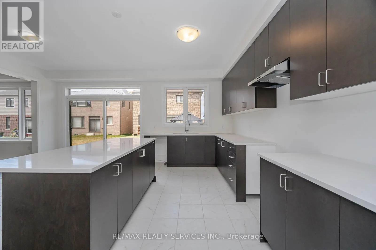 66 PRINCE PHILIP BOULEVARD