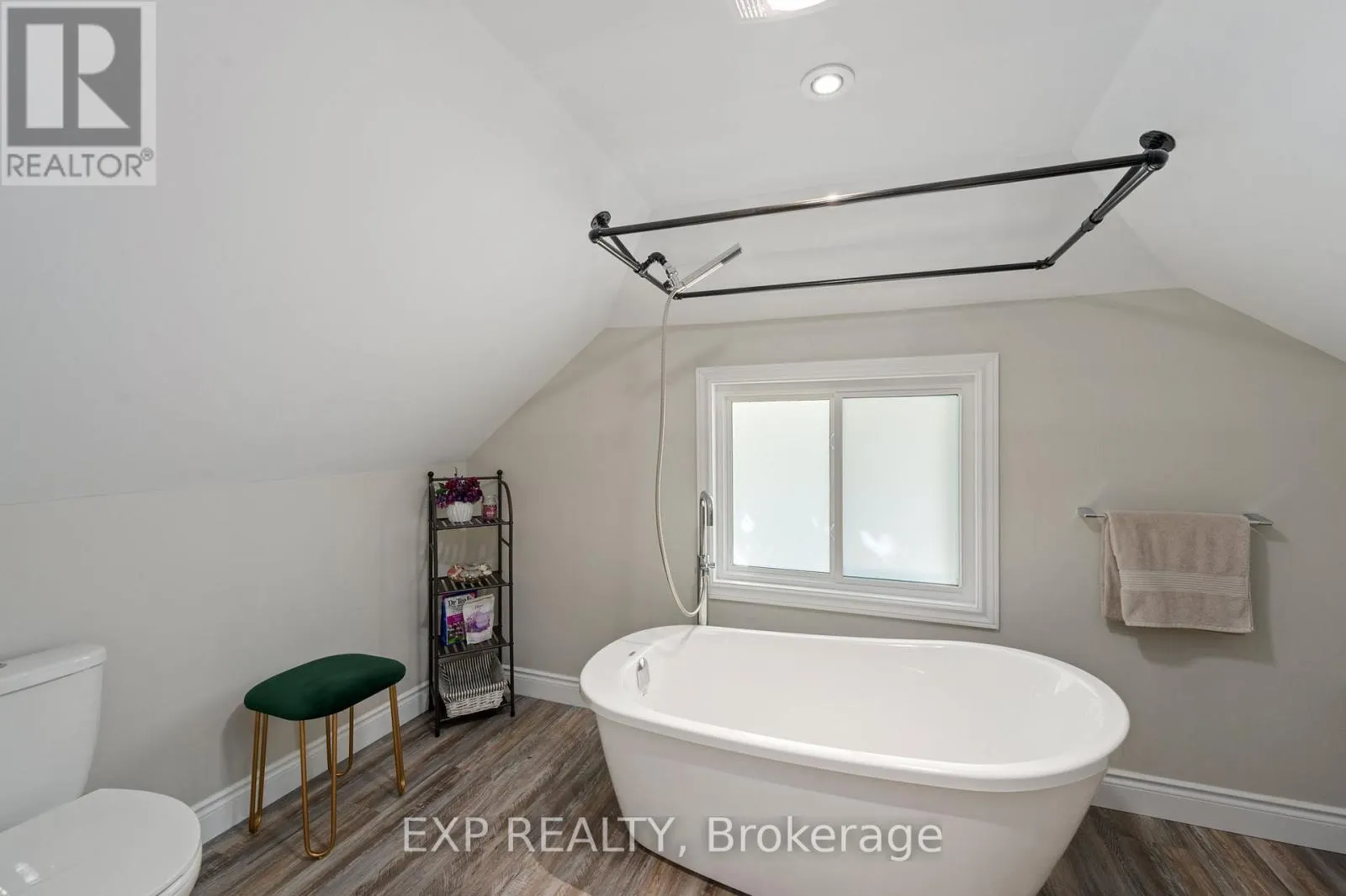 124 CHESTERFIELD AVENUE