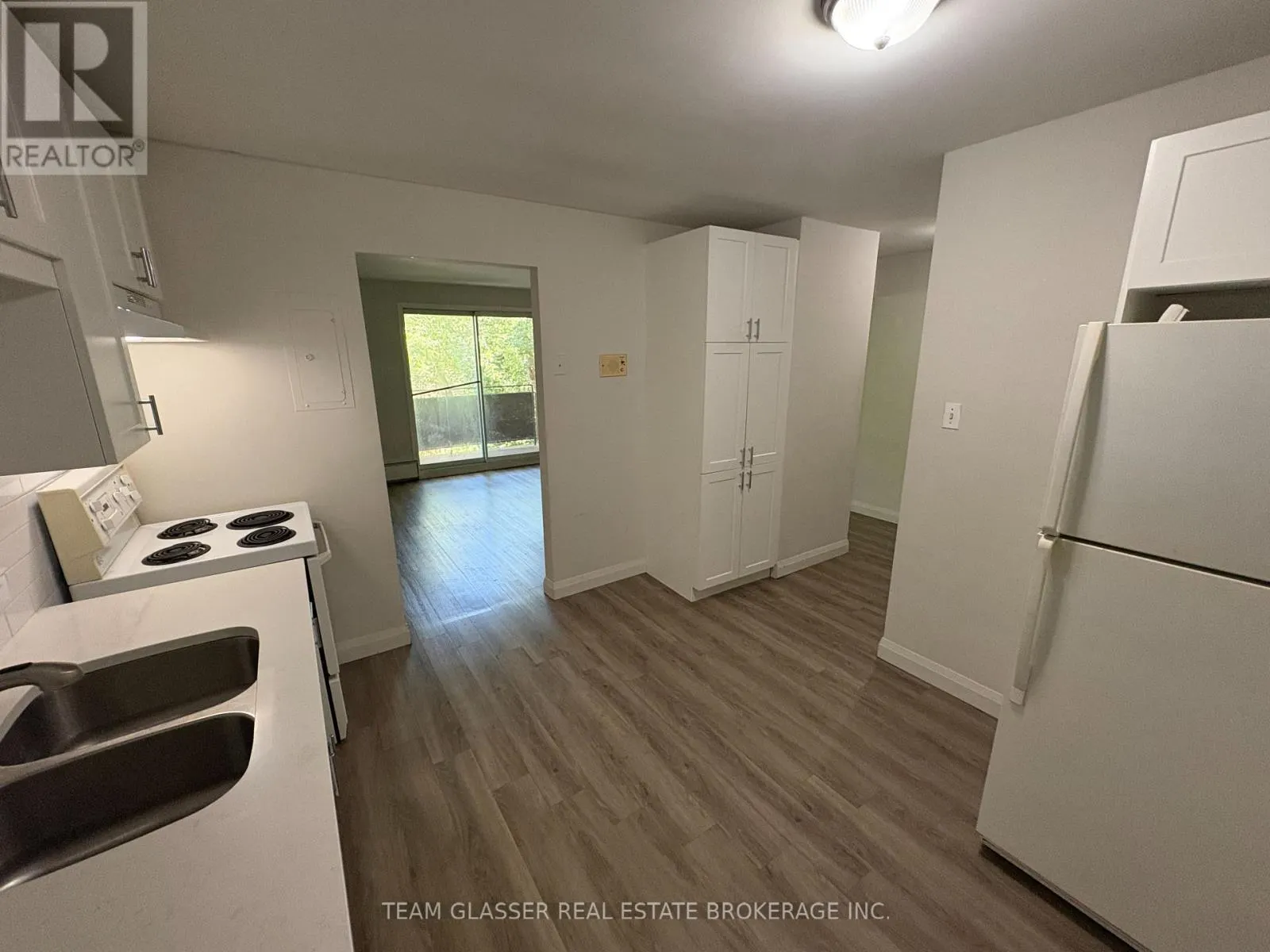 204 - 52 HIAWATHA STREET, #204