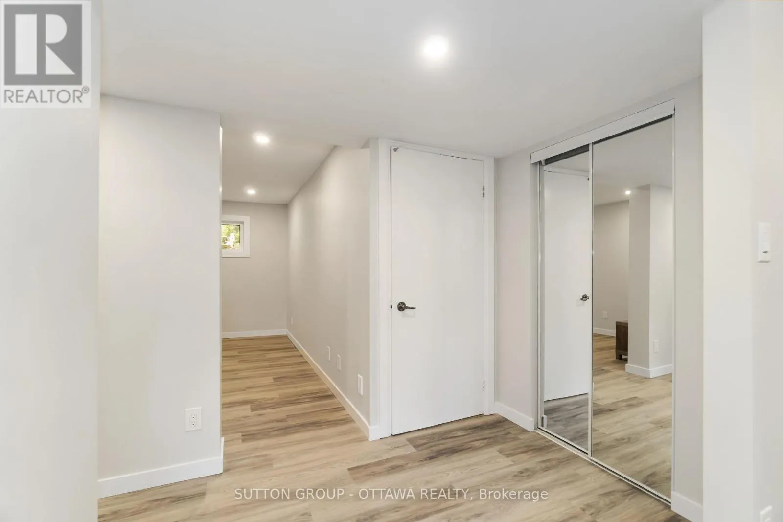 220 AGATHE STREET
