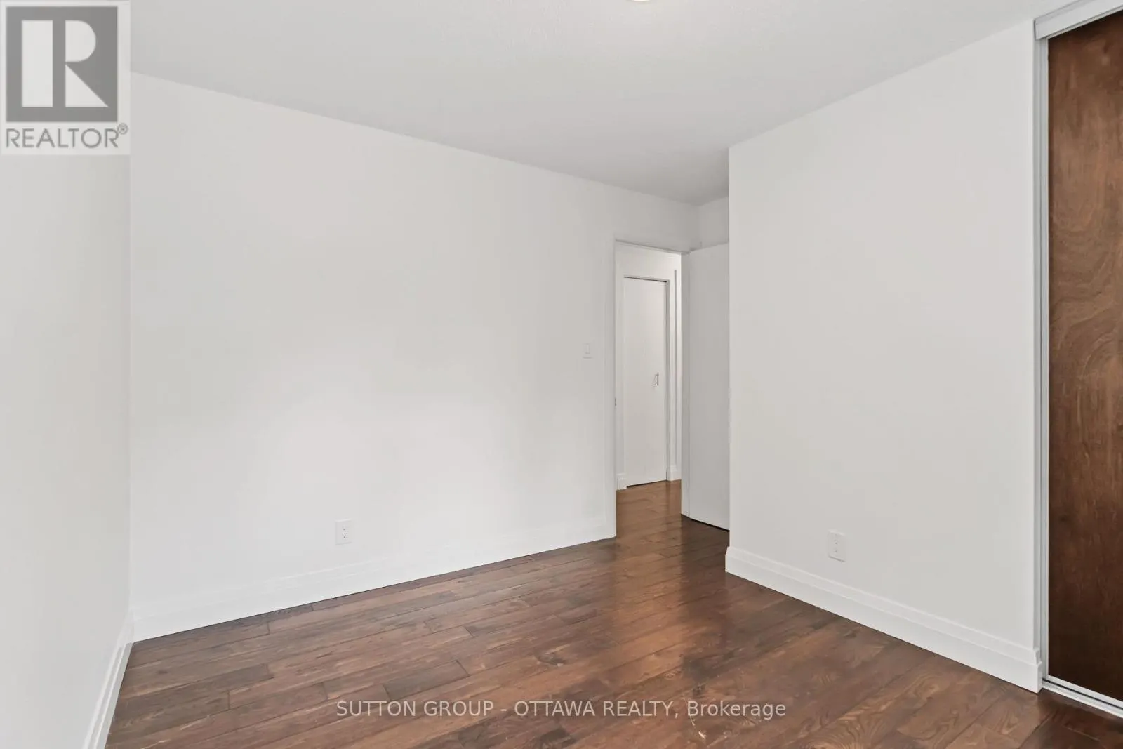 220 AGATHE STREET