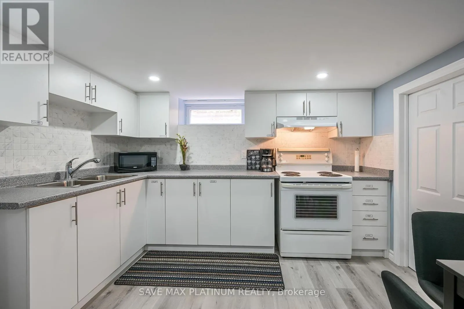 18 GARDENIA COURT