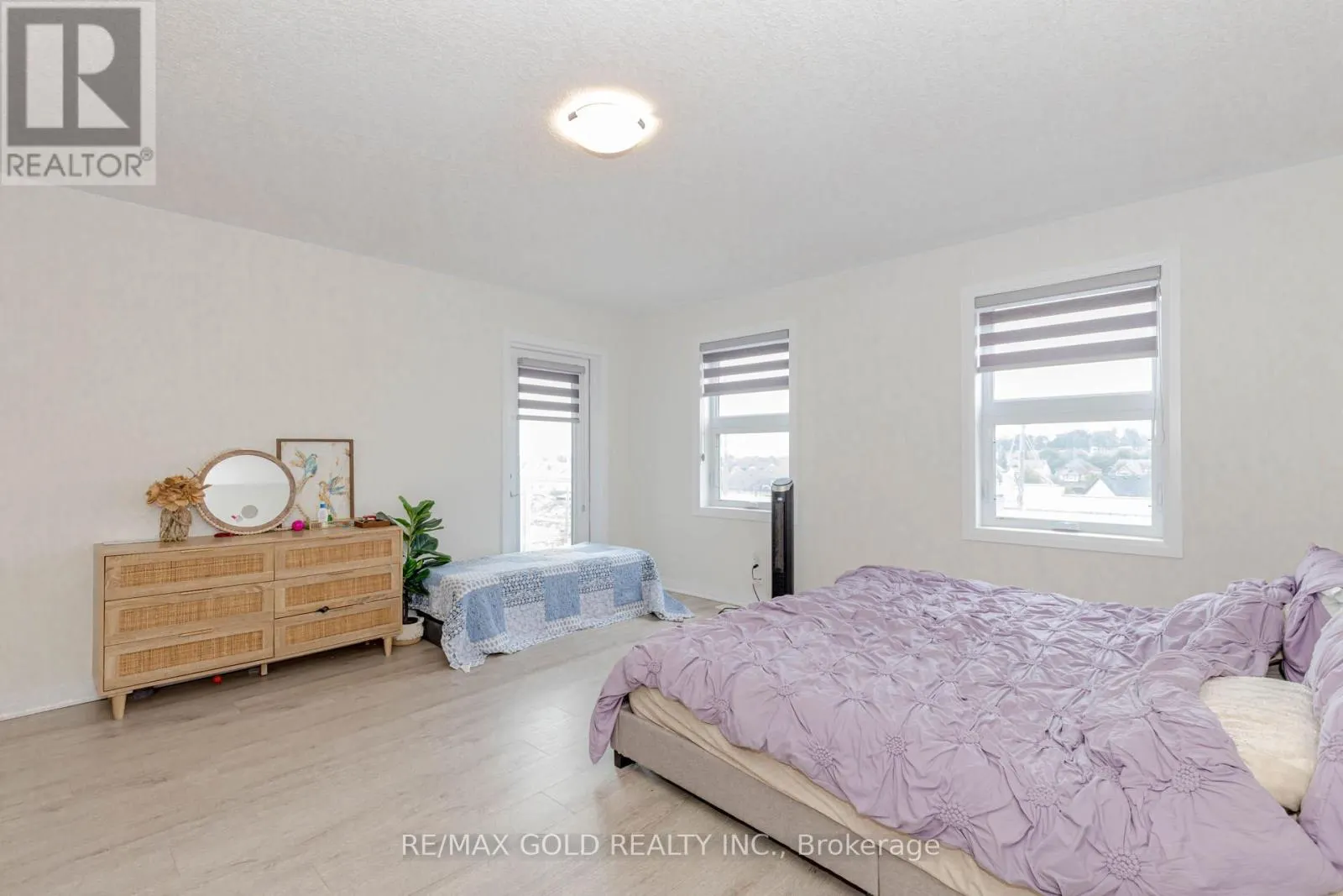 3 - 124 SEABROOK DRIVE