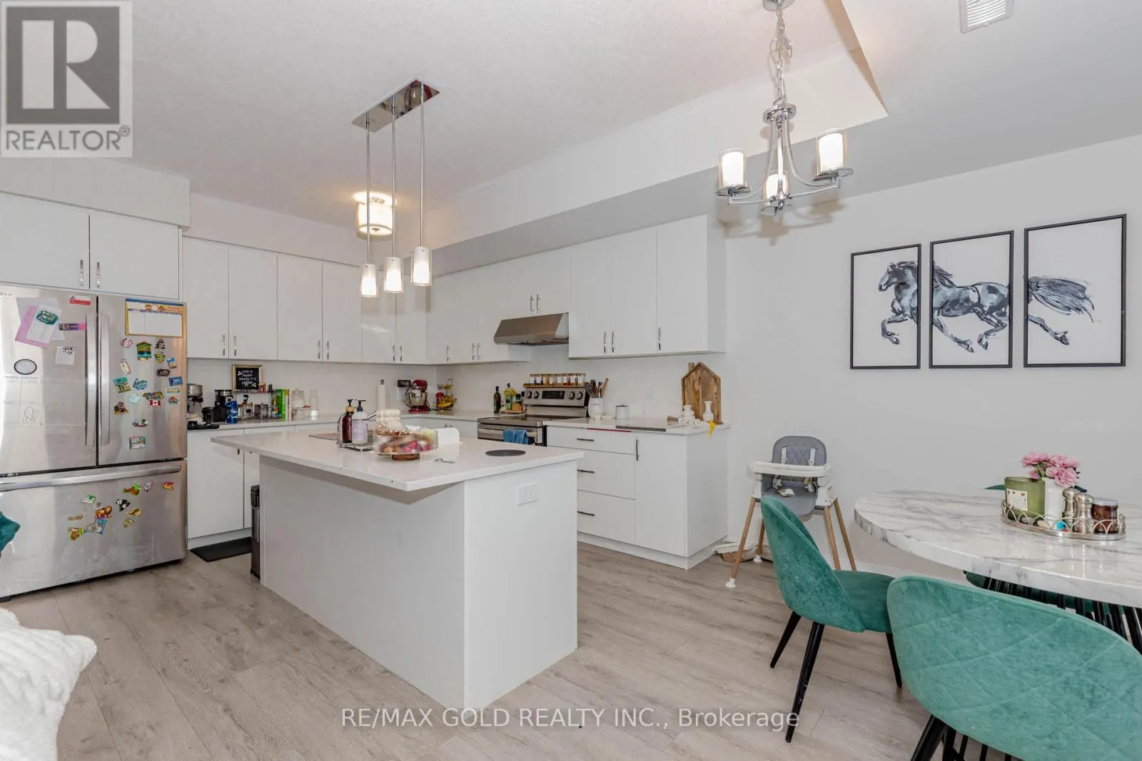 3 - 124 SEABROOK DRIVE
