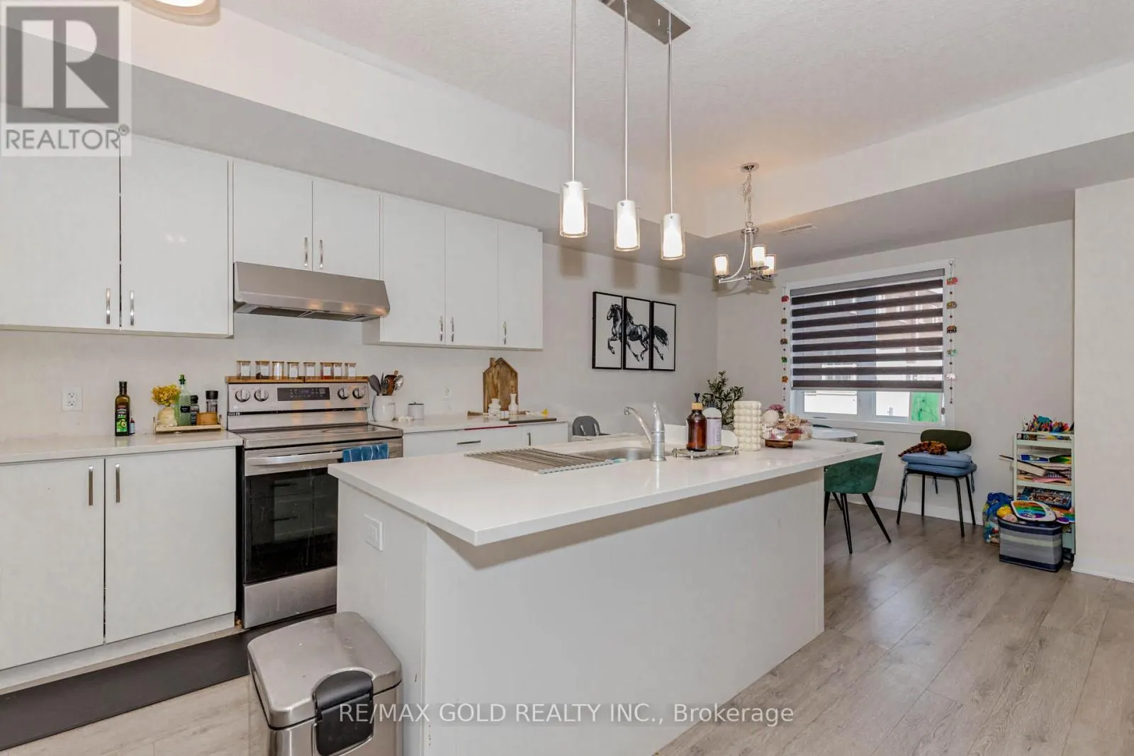 3 - 124 SEABROOK DRIVE