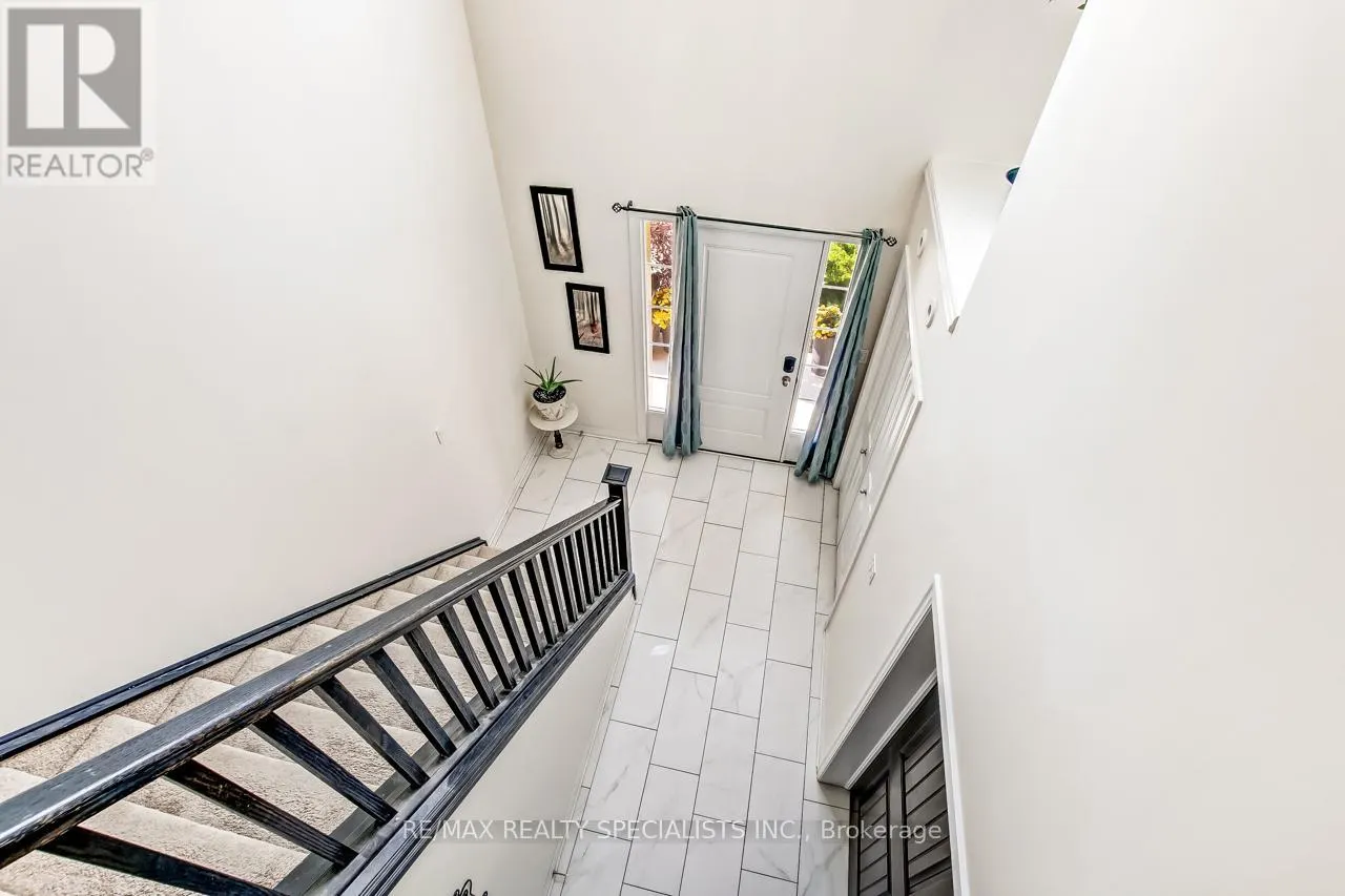 10 BIRCHALL LANE