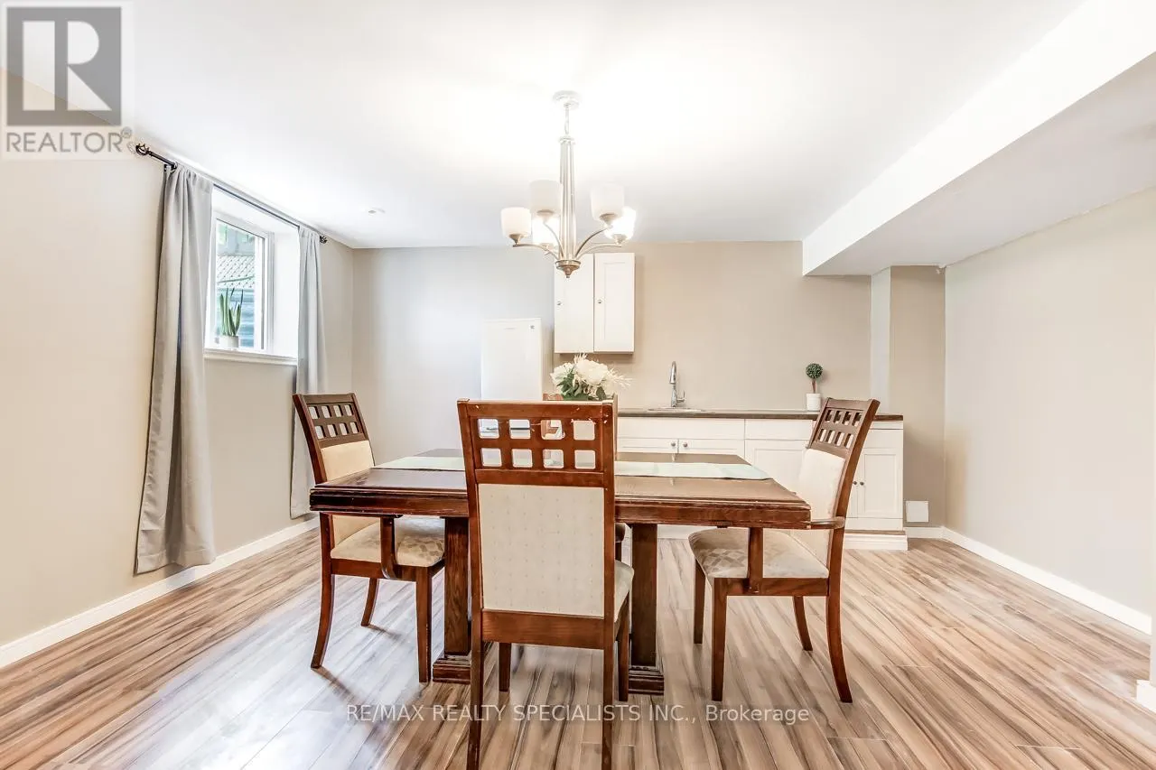 10 BIRCHALL LANE