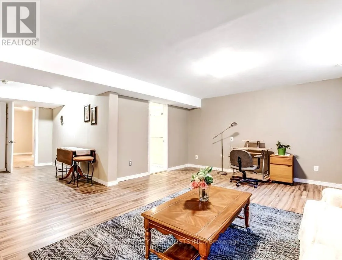 10 BIRCHALL LANE