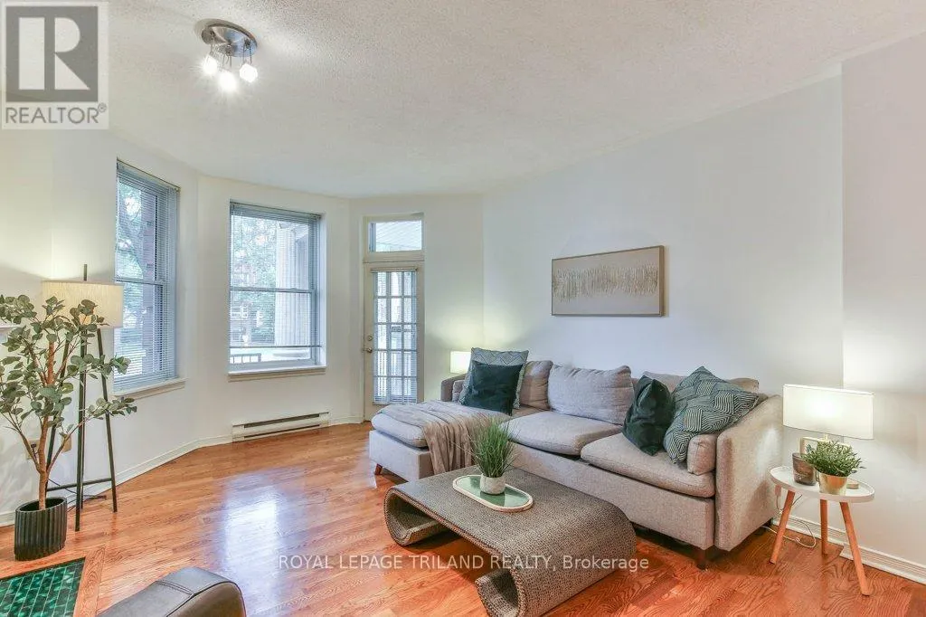 101 - 285 QUEENS AVENUE, #101