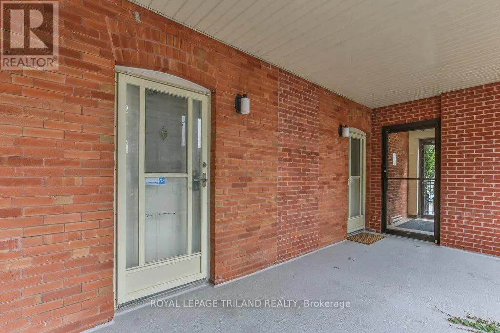 101 - 285 QUEENS AVENUE, #101