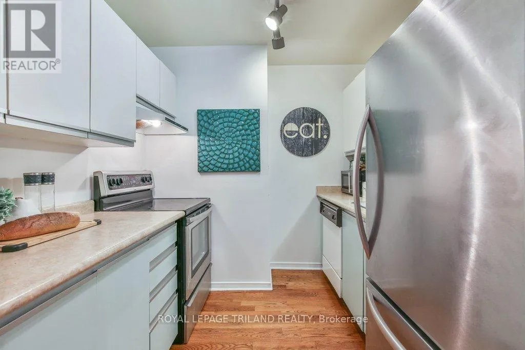 101 - 285 QUEENS AVENUE, #101