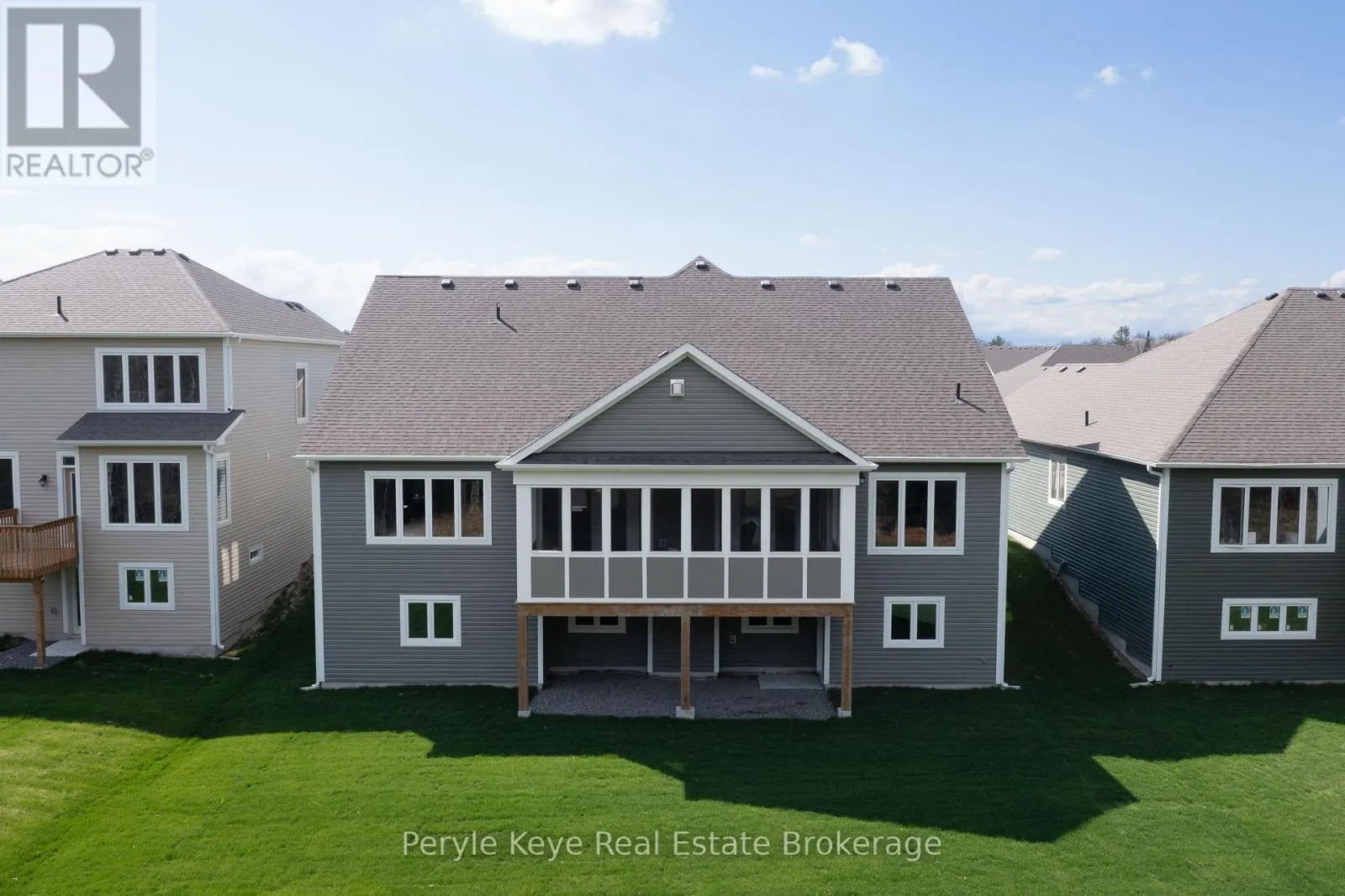 30 DYER CRESCENT