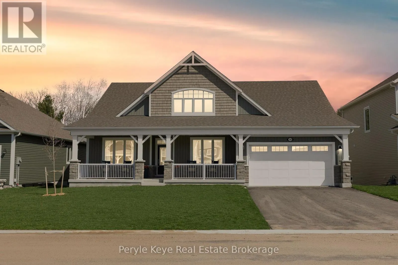 30 DYER CRESCENT