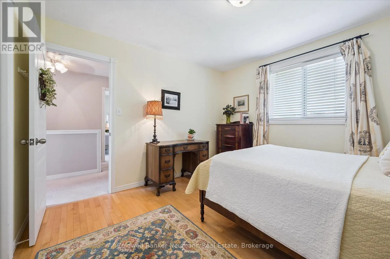 56 HAYWARD CRESCENT